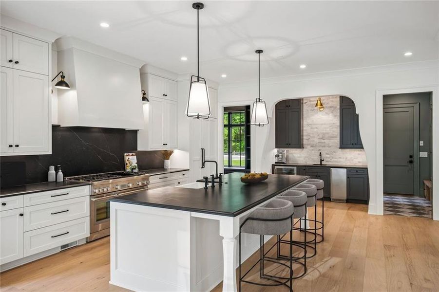 Furnished interior view inside a new home in , Roswell (Image 10).