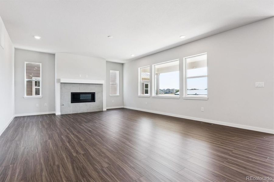 Spacious, unfurnished interior of a new home in Prestige Collection at Parkdale Commons, Lafayette (Image 24). Spacious, unfurnished interior of a new home in Prestige Collection at Parkdale Commons, Lafayette (Image 24).