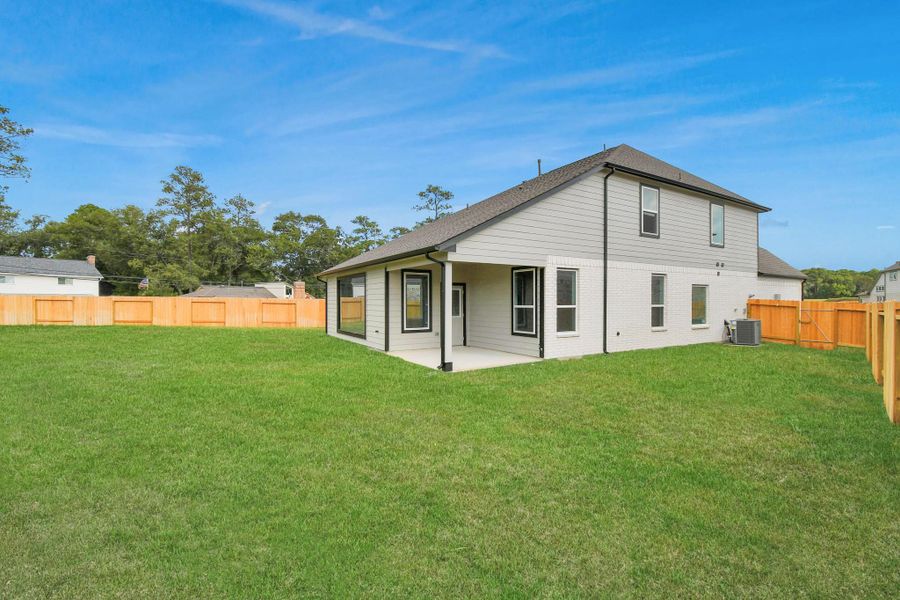 Explore the expansive backyard with its inviting covered patio—a perfect blend of space for the kids to play and adults to unwind. Ideal for creating your outdoor oasis, this backyard accommodates patio furniture, a BBQ pit, and endless possibilities for leisure and entertainment. Explore the expansive backyard with its inviting covered patio—a perfect blend of space for the kids to play and adults to unwind. Ideal for creating your outdoor oasis, this backyard accommodates patio furniture, a BBQ pit, and endless possibilities for leisure and entertainment.