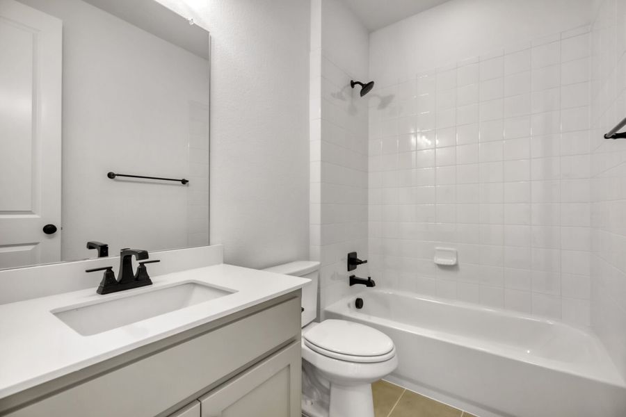 4312 Double Diamond - Full Bathroom 4312 Double Diamond - Full Bathroom
