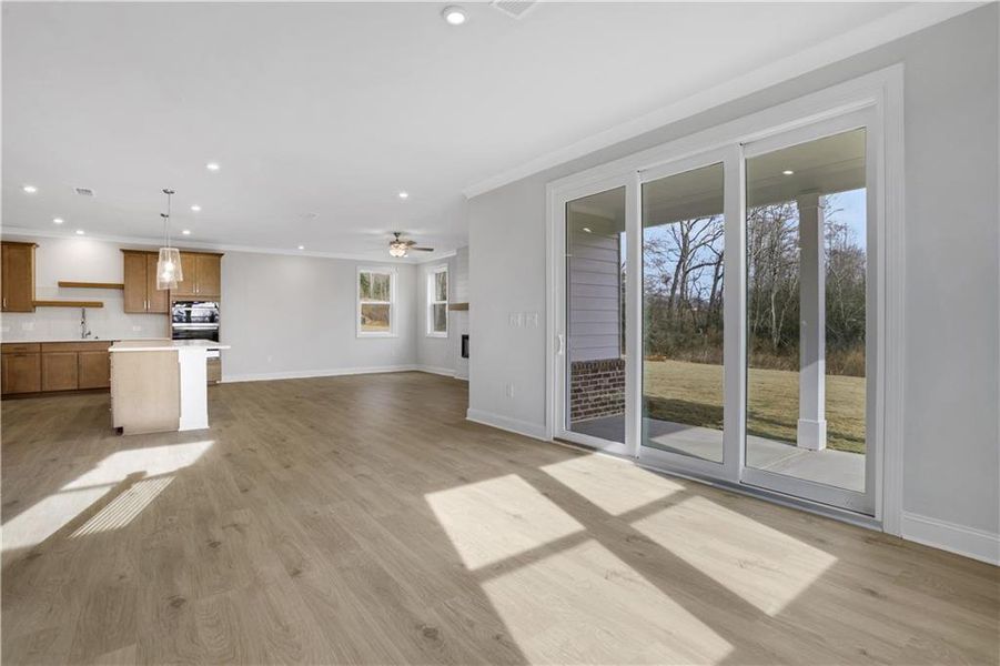 Spacious, unfurnished interior of a new home in Acacia, Cumming (Image 37).