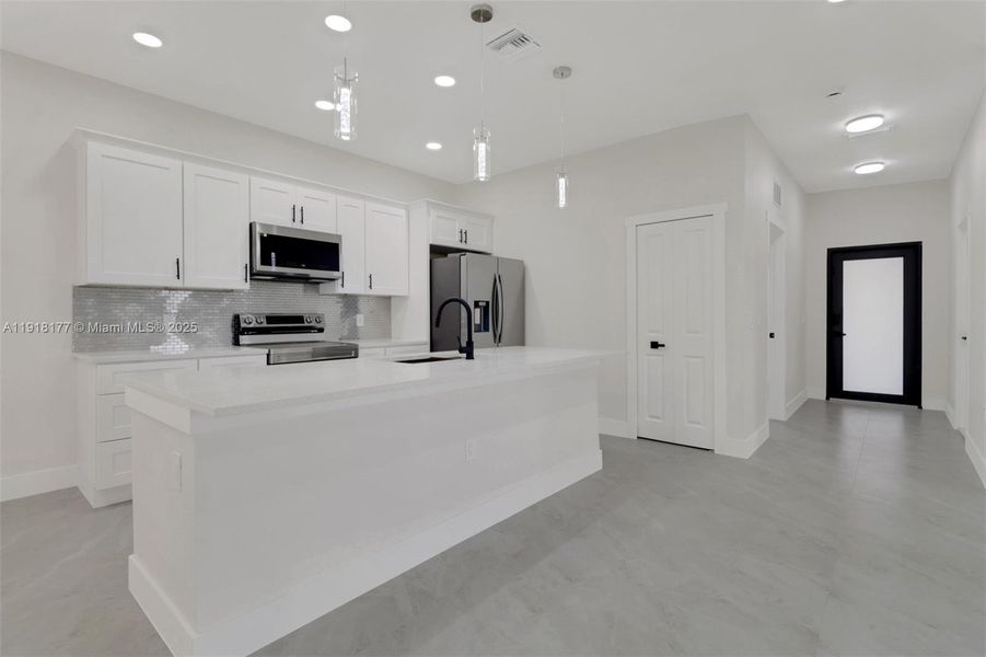 Furnished interior view inside a new home in , Lehigh Acres (Image 8). Furnished interior view inside a new home in , Lehigh Acres (Image 8).