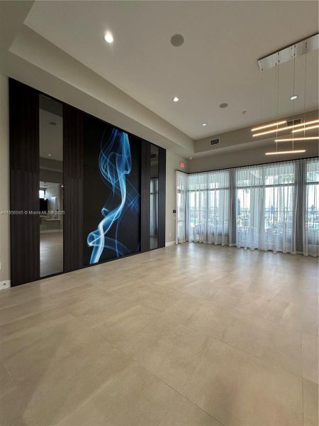 Spacious, unfurnished interior of a new home in , Miramar (Image 19).