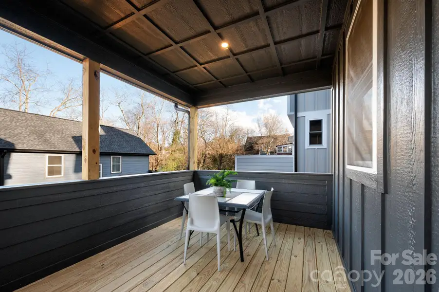 Back Deck Offers Al-Fresco Dining