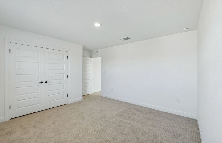 Spacious, unfurnished interior of a new home in Lagos, Manor (Image 17).