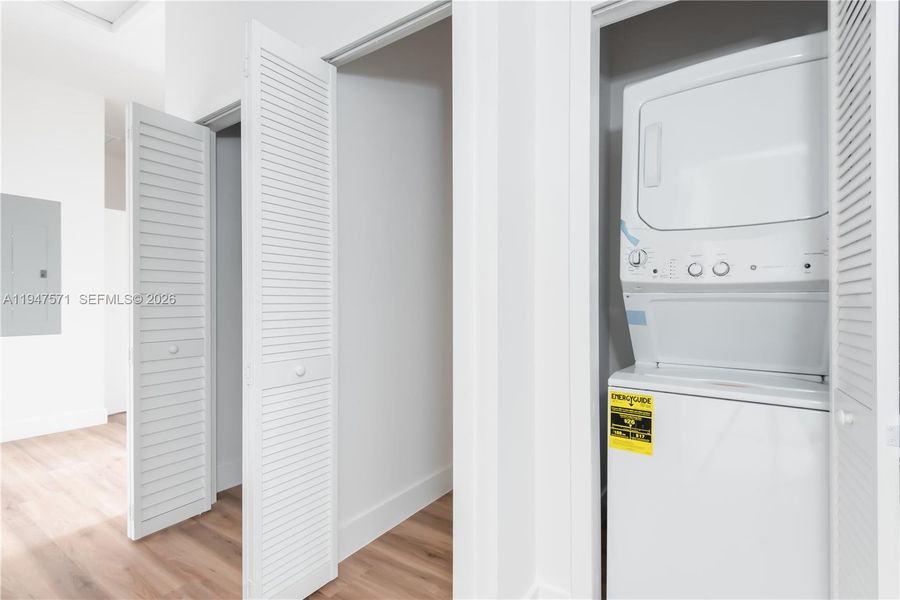 Image 33 of a home in .