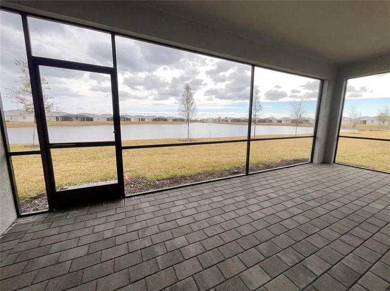 Exterior details and patio area of a home in Harbor East, Port Charlotte (Image 20).