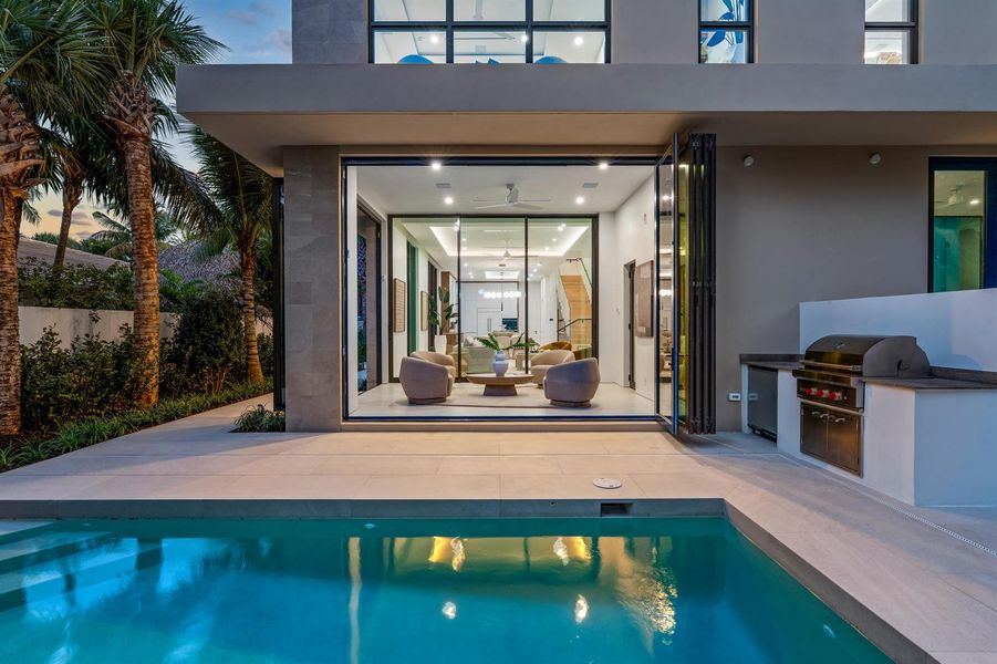 mls_POOL_TO_REAR_STRAIGHT__DT_SUNSET mls_POOL_TO_REAR_STRAIGHT__DT_SUNSET