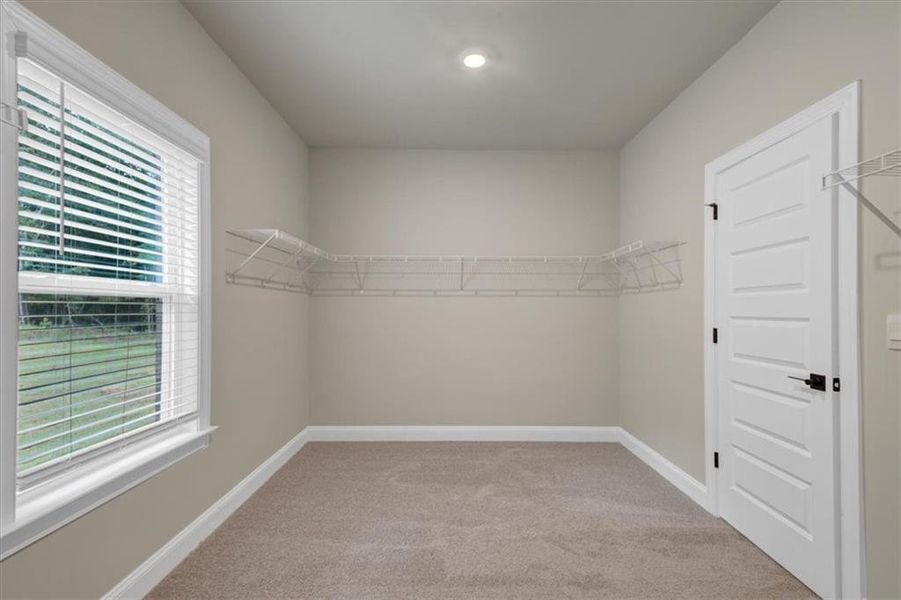 Spacious, unfurnished interior of a new home in Tuscany Hills, Douglasville (Image 19). Spacious, unfurnished interior of a new home in Tuscany Hills, Douglasville (Image 19).