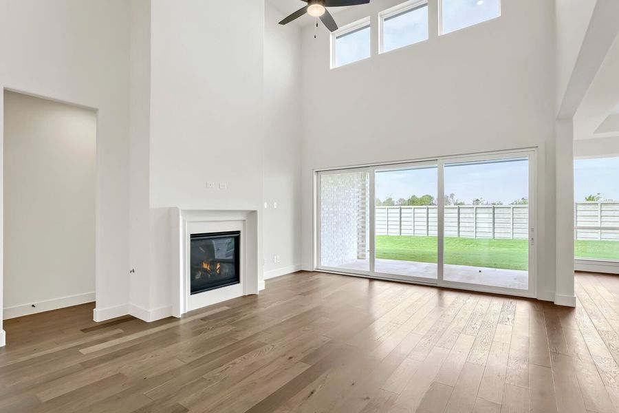 2204 Atlas - Living Area