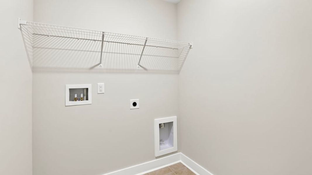 Spacious, unfurnished interior of a new home in Hidden Hills, Spartanburg (Image 31).