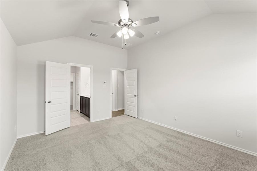 Spacious, unfurnished interior of a new home in Northspur, Terrell (Image 23).