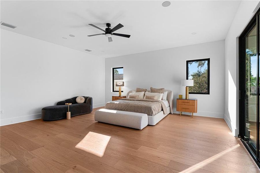 Furnished interior view inside a new home in , Tampa (Image 10).