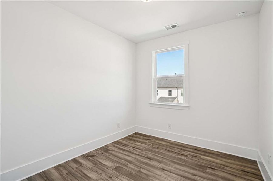Spacious, unfurnished interior of a new home in Park Vue, Atlanta (Image 31).