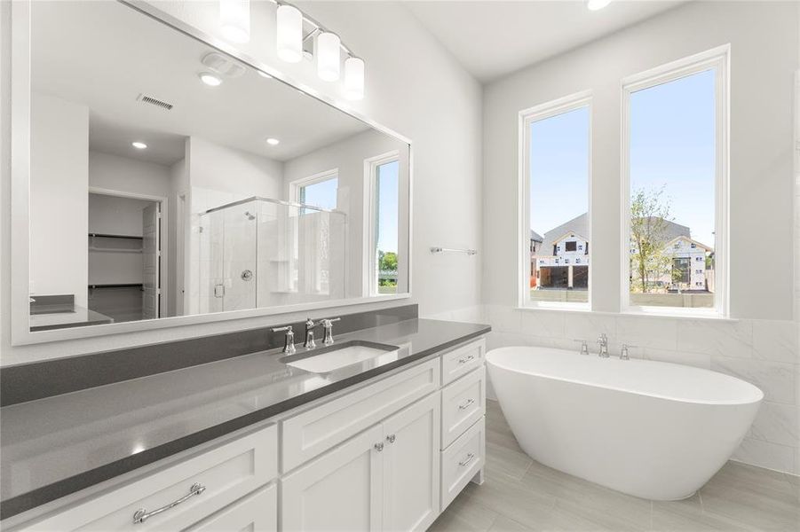 21. 3208 Patterson - Bath