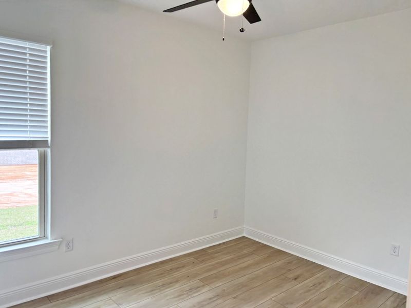 Spacious, unfurnished interior of a new home in Young Oaks, Crestview (Image 15).