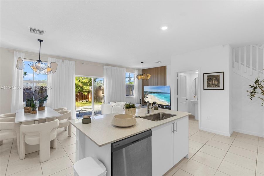Furnished interior view inside a new home in , Coral Springs (Image 4).