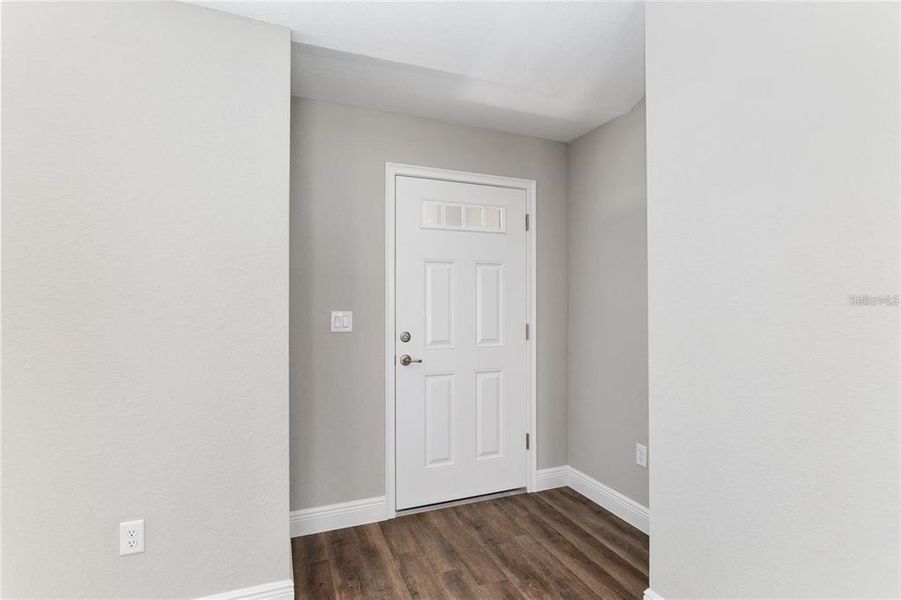 Spacious, unfurnished interior of a new home in , Ocala (Image 36).