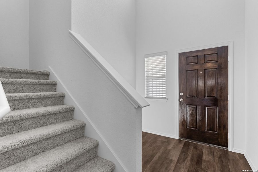 Spacious, unfurnished interior of a new home in , New Braunfels (Image 16).