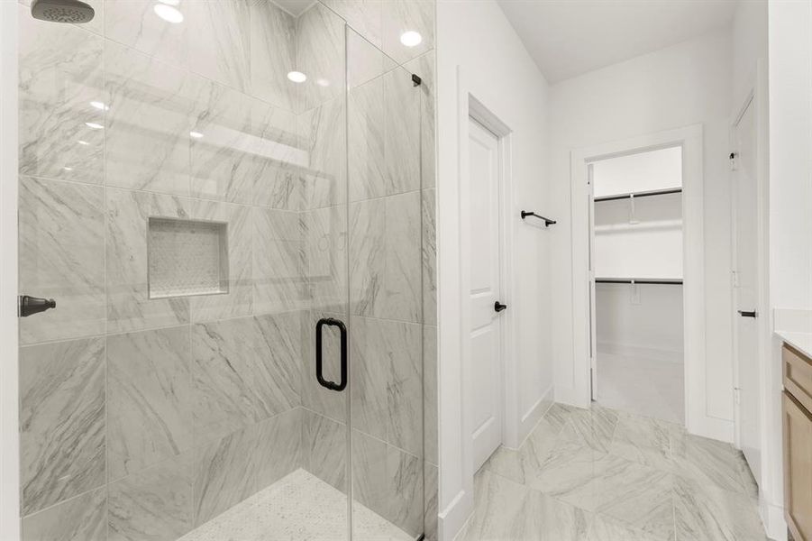 06. 8137 Twin Creek - Bath (2)