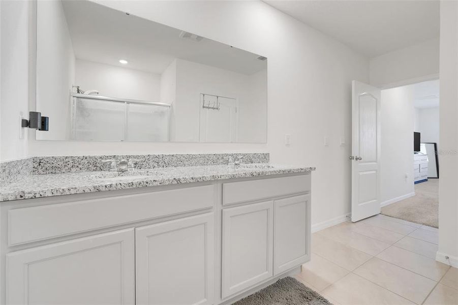 Furnished interior view inside a new home in Westridge Park, Zellwood (Image 9).
