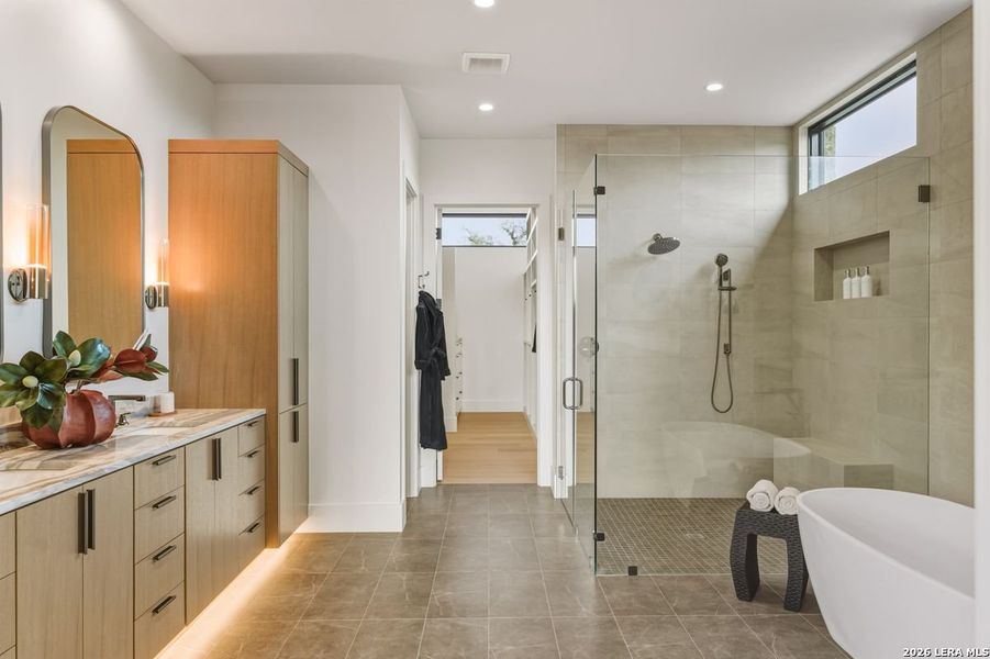 Furnished interior view inside a new home in , Fredericksburg (Image 45). Furnished interior view inside a new home in , Fredericksburg (Image 45).