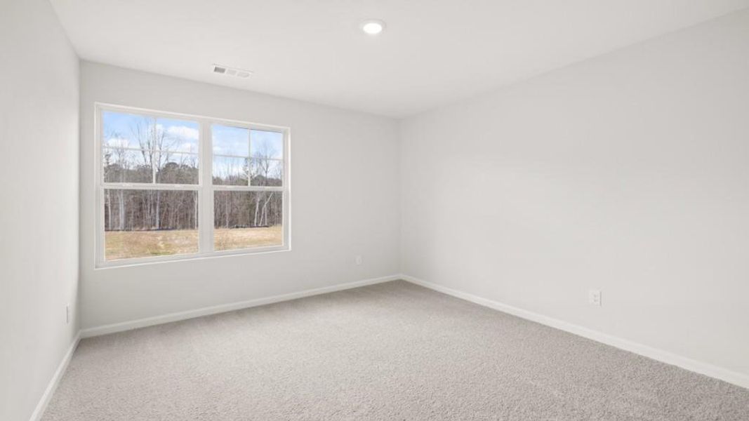 Spacious, unfurnished interior of a new home in Parkside at Carter Grove, Cartersville (Image 24).