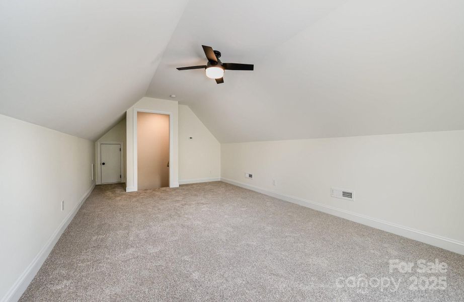 Spacious, unfurnished interior of a new home in , Salisbury (Image 29).