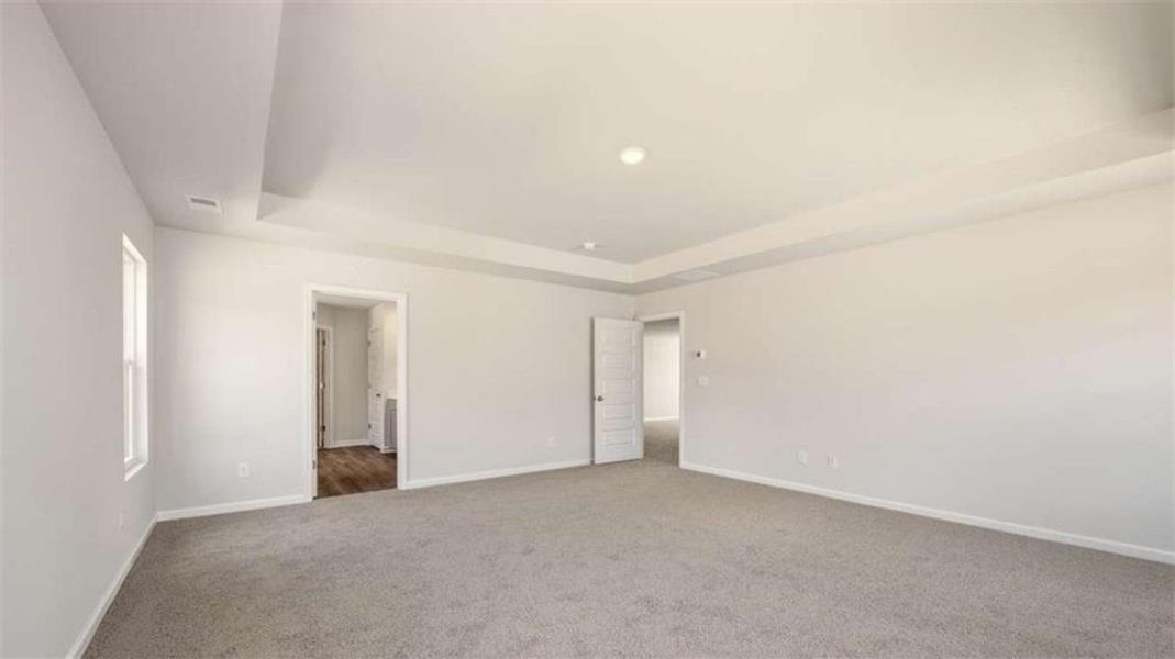 Spacious, unfurnished interior of a new home in Bridle Creek, Locust Grove (Image 23).