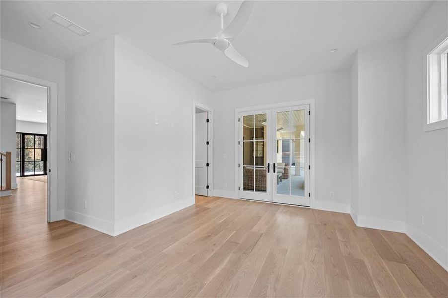Spacious, unfurnished interior of a new home in , Roswell (Image 55).