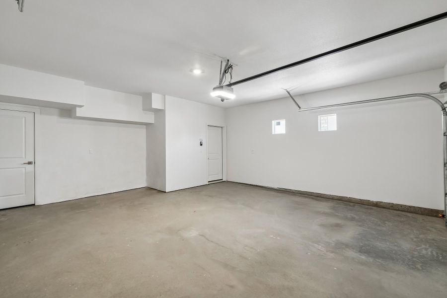 Spacious, unfurnished interior of a new home in The Commons at Victory Ridge, Colorado Springs (Image 23). Spacious, unfurnished interior of a new home in The Commons at Victory Ridge, Colorado Springs (Image 23).