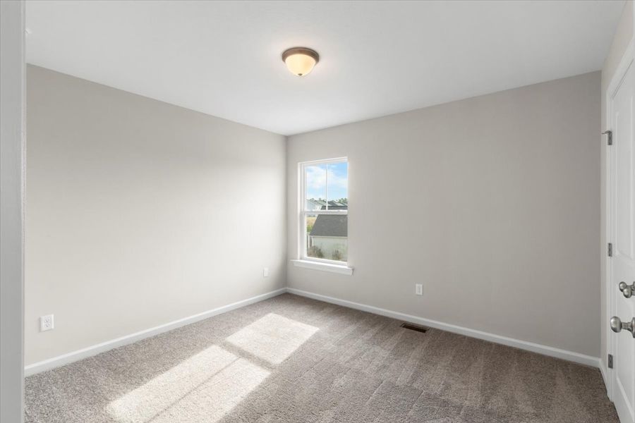 Spacious, unfurnished interior of a new home in Windsor, North Augusta (Image 20).