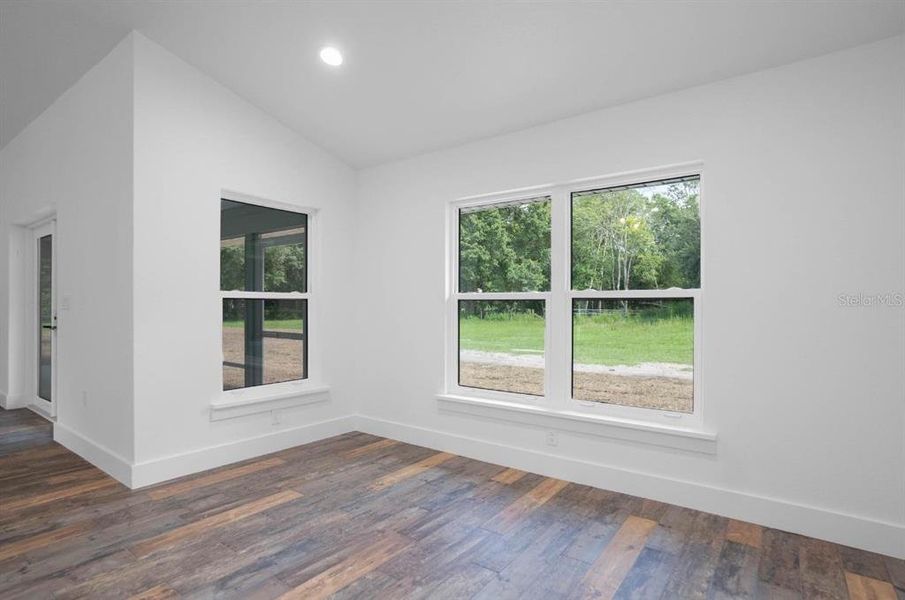 Spacious, unfurnished interior of a new home in , Webster (Image 28).