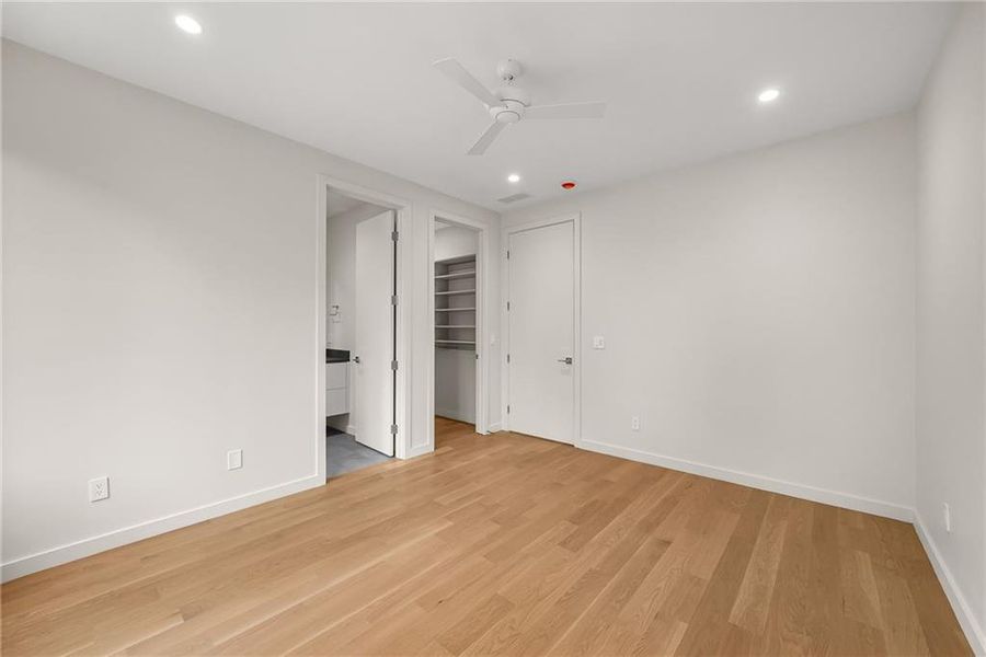 Spacious, unfurnished interior of a new home in , Atlanta (Image 55).