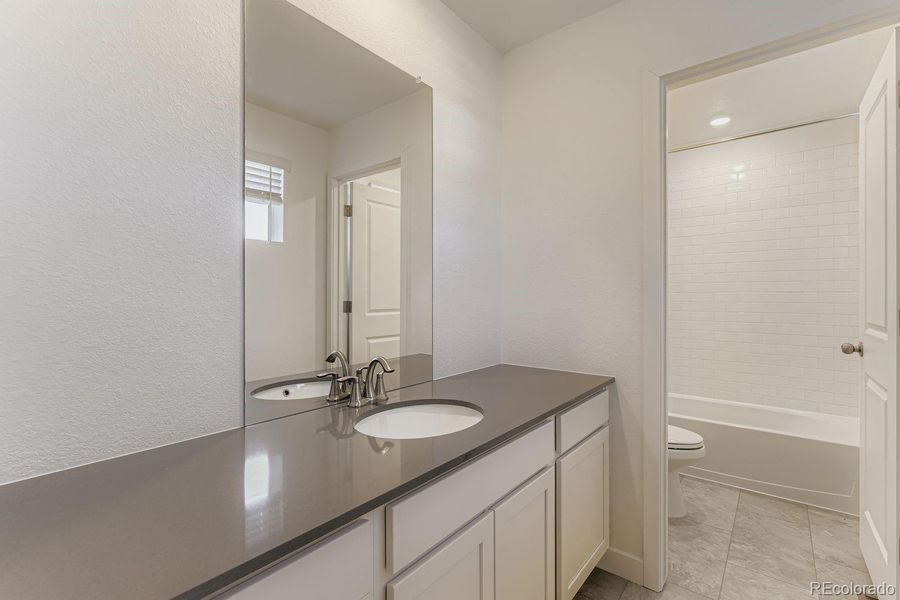 Image 13 of a home in Vermilion Creek: The Pioneer Collection.