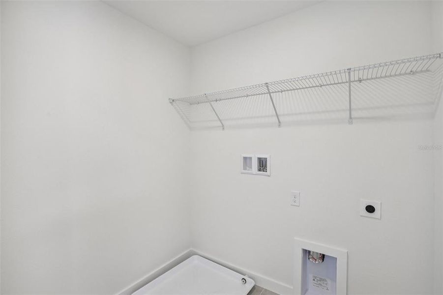 Spacious, unfurnished interior of a new home in Grasslands West, Lakeland (Image 16).