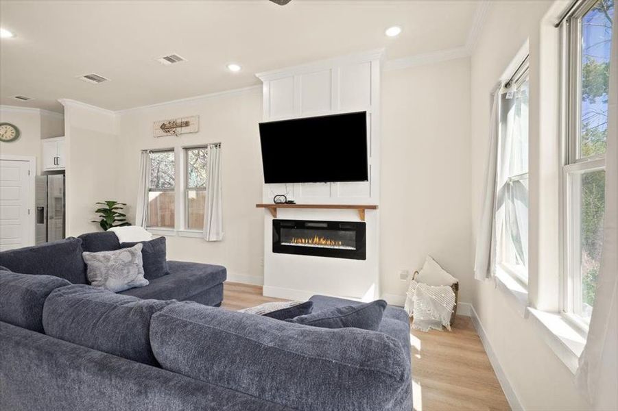 Furnished interior view inside a new home in , Granbury (Image 23).