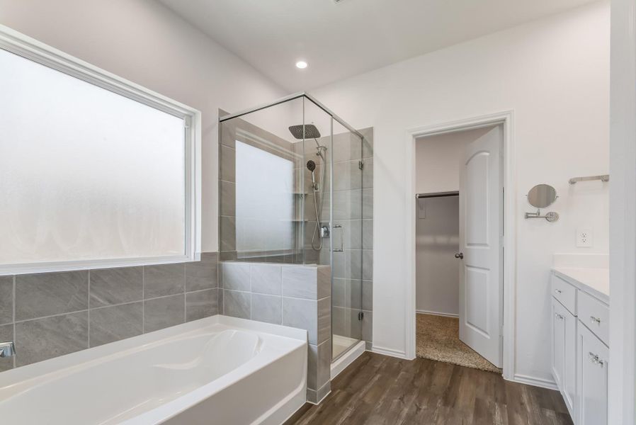 Furnished interior view inside a new home in River Ranch Meadows, Dayton (Image 6).