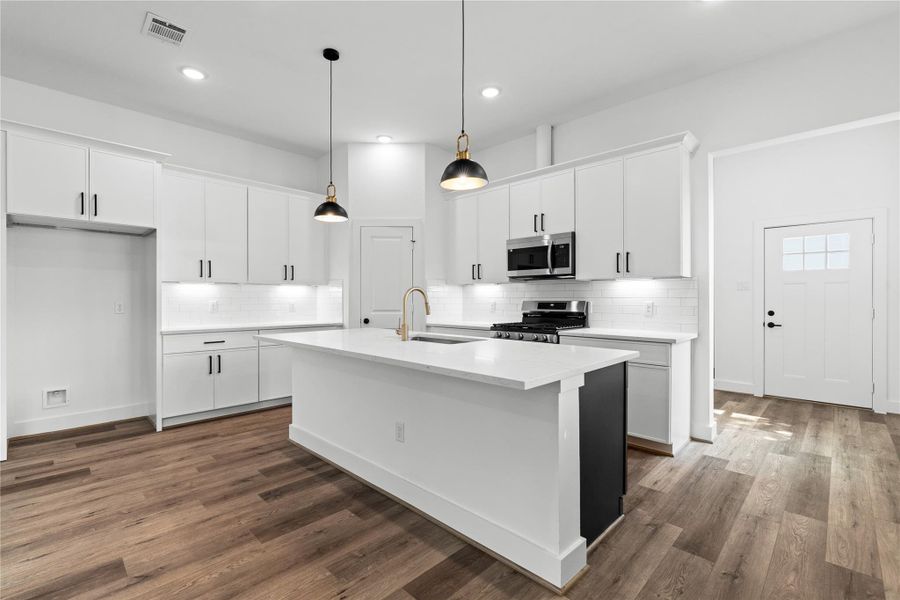 Furnished interior view inside a new home in , Houston (Image 2). Furnished interior view inside a new home in , Houston (Image 2).