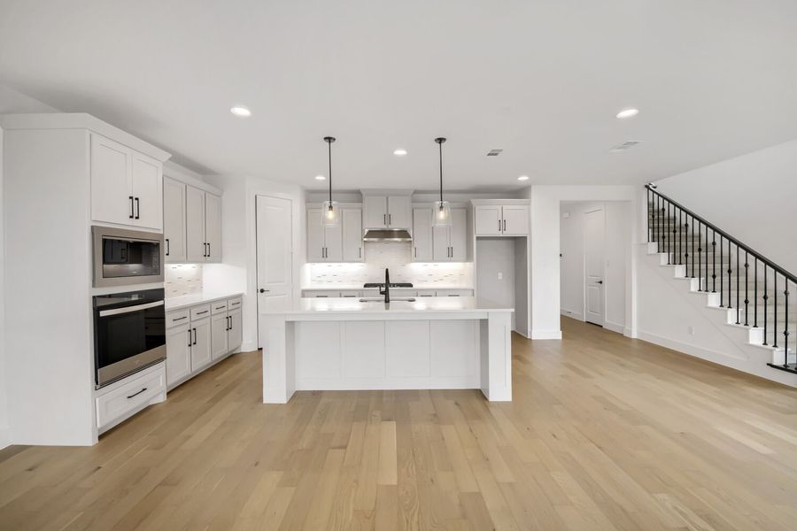 3241 Vaquero - Kitchen