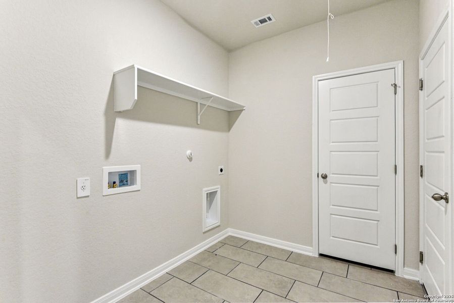 Image 34 of a home in Remington Ranch.