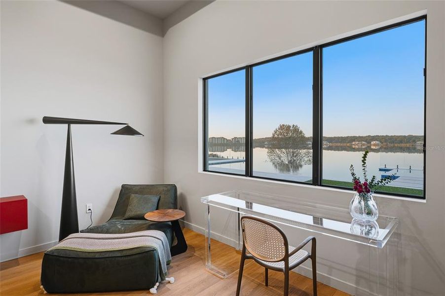 Furnished interior view inside a new home in , Montverde (Image 14).