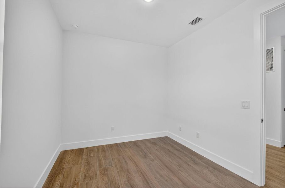 Spacious, unfurnished interior of a new home in , Jupiter (Image 43).