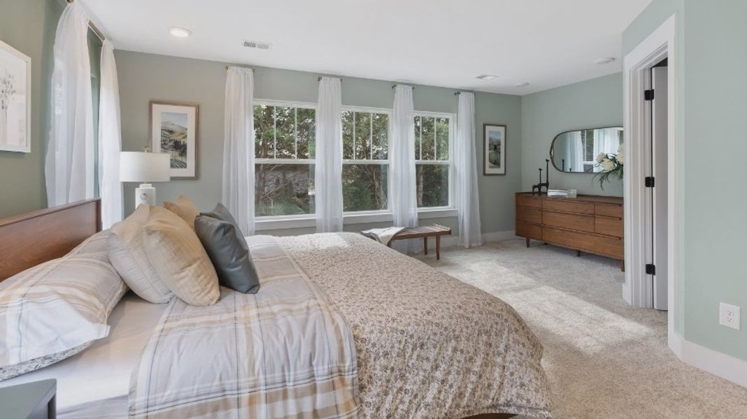 Furnished interior view inside a new home in Sidney Creek Townhomes, Zebulon (Image 17).