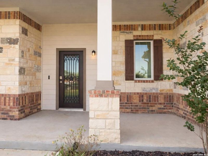 Exterior details and patio area of a home in , San Antonio (Image 3).
