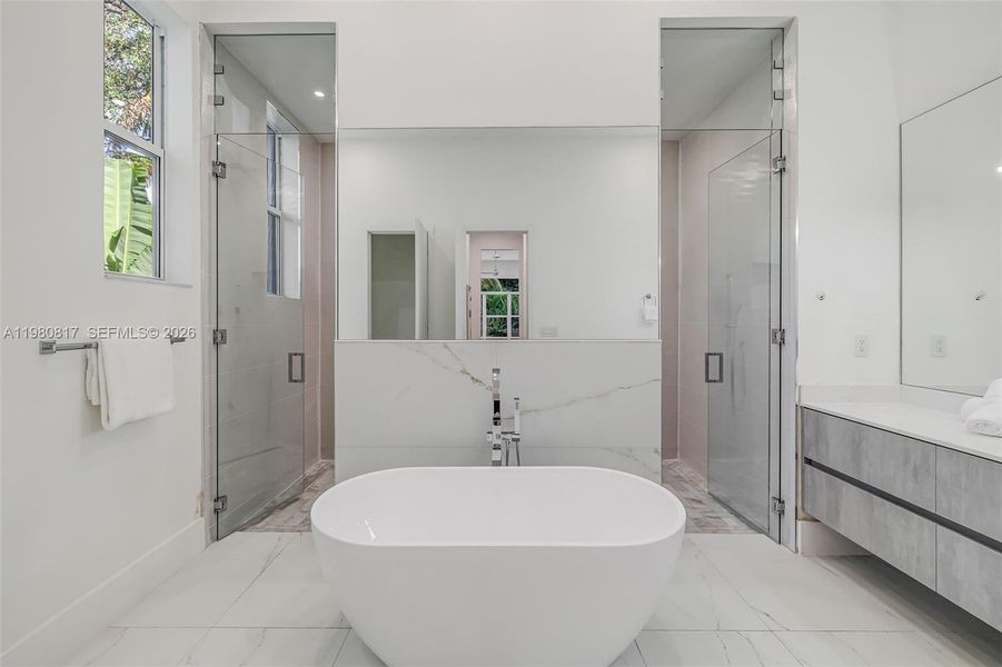 Furnished interior view inside a new home in , Biscayne Park (Image 13).