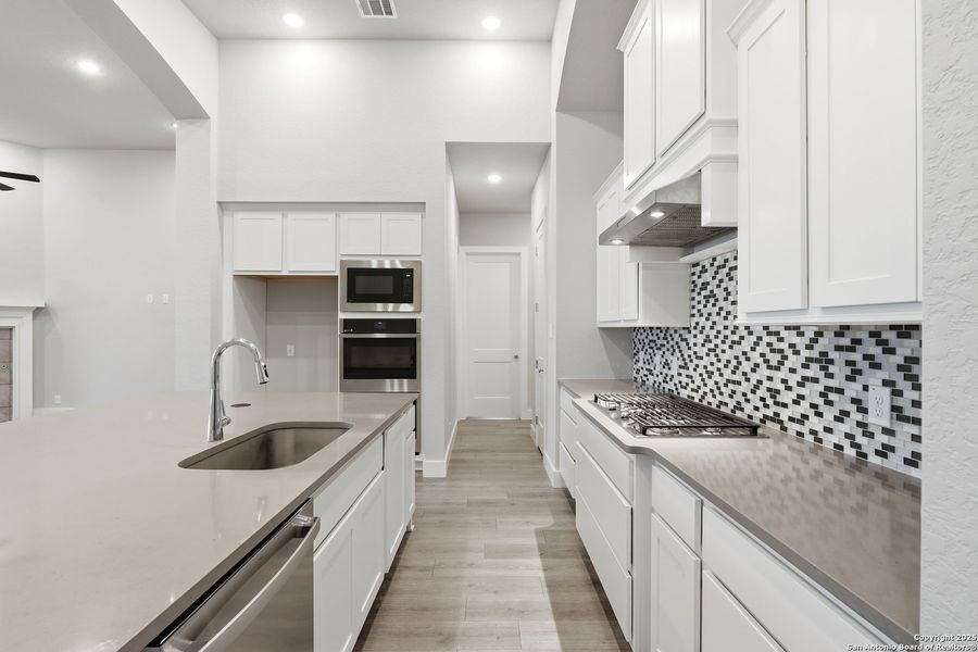 Furnished interior view inside a new home in , Bulverde (Image 13). Furnished interior view inside a new home in , Bulverde (Image 13).