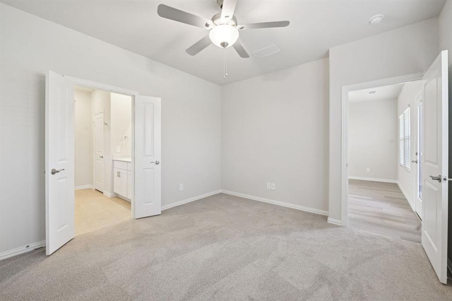 Photo is not of the actual home, but is an inspirational photo of builder’s model home and may depict options, furnishings, and/or decorator features that are not included.