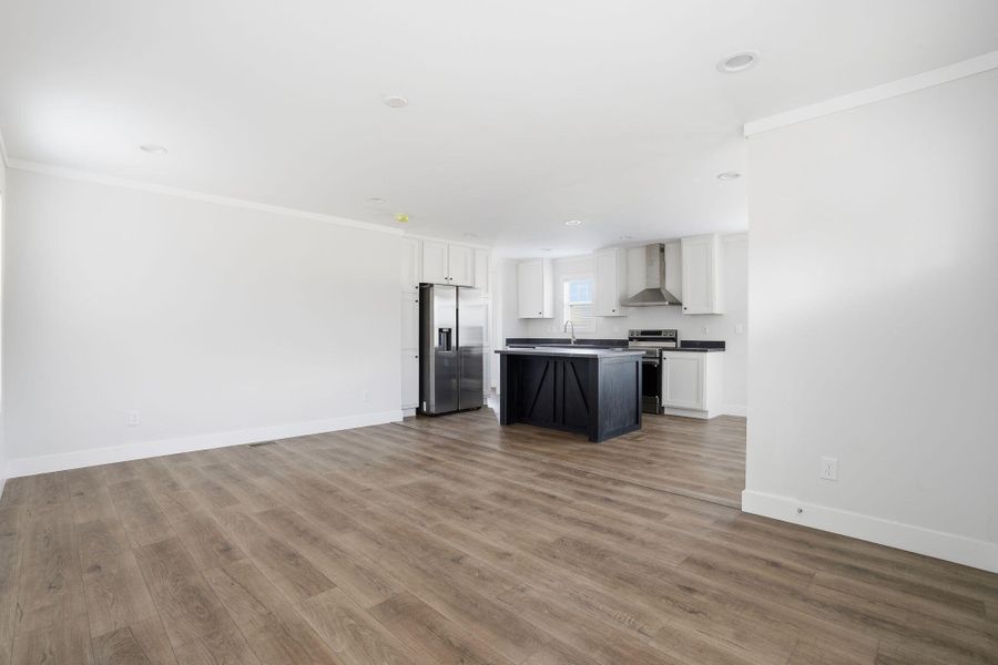 Spacious, unfurnished interior of a new home in , Conway (Image 11).