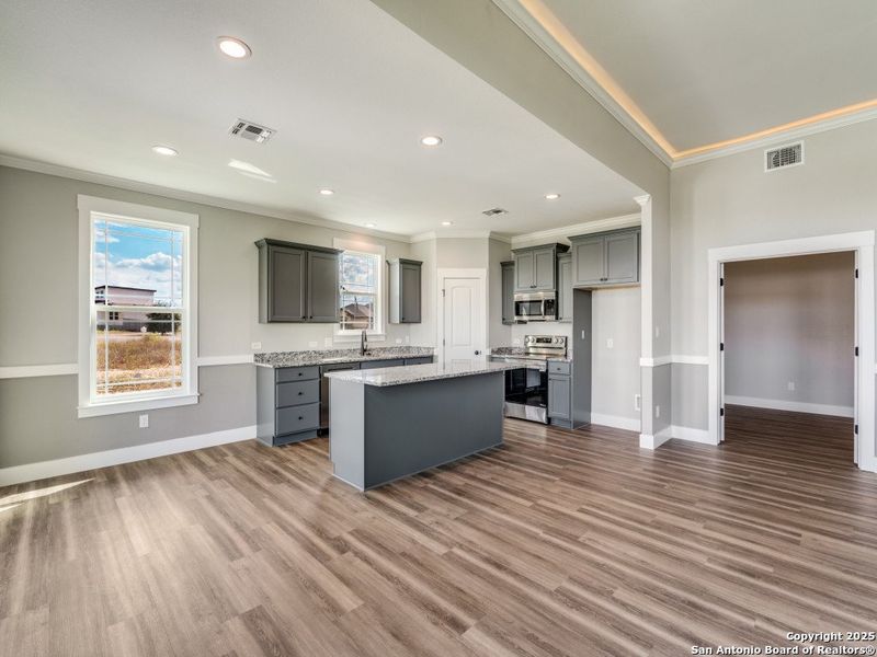 Image 27 of a home in Las Palomas Country Club Estates.